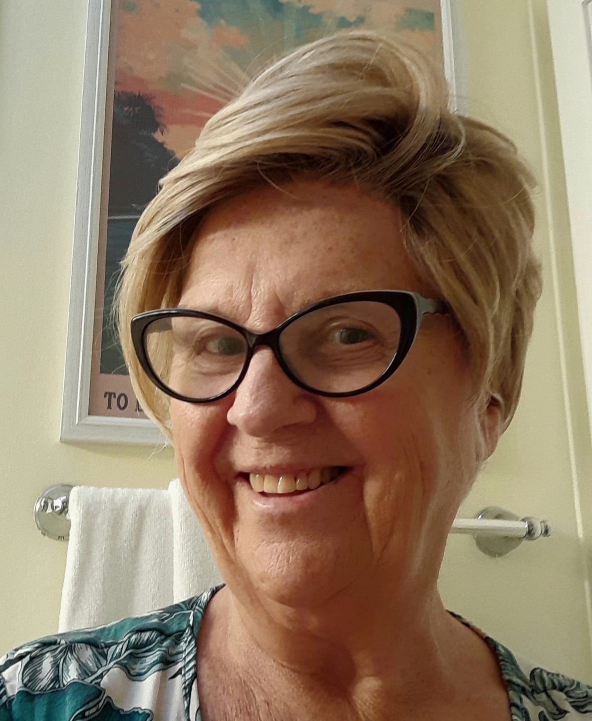 Customer photo review of VANITY FAIRE - Buttermilk Blonde