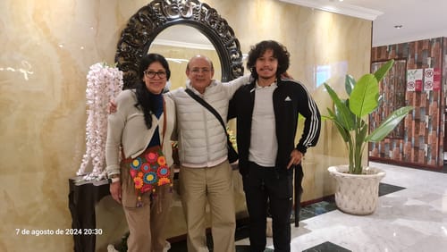 Customer photo review of Menú Golden 30 Años