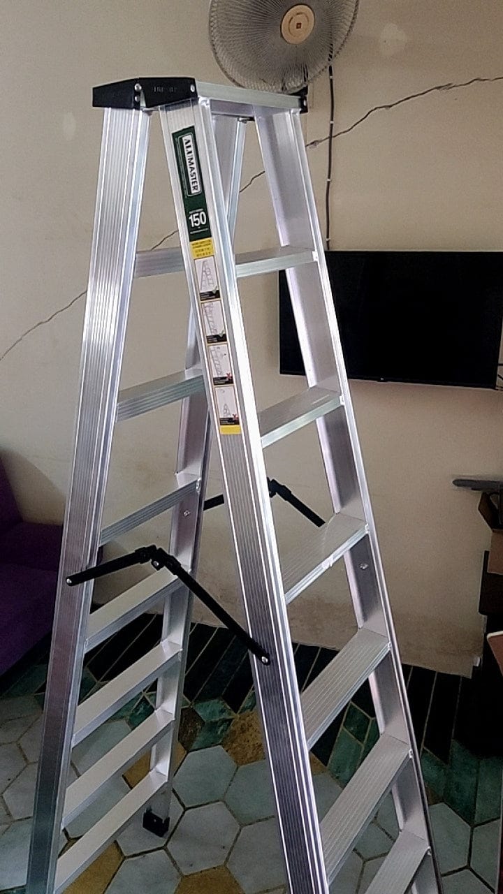 Customer photo review of ✨READY STOCK✨Alumaster Heavy Duty Aluminium Welded Ladder (8 Steps Double Side) AL-DWL70-8S ALUCLASS