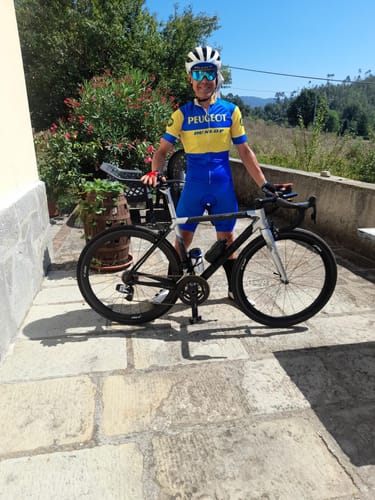 Customer photo review of Peugeot Blue-Yellow Retro Short Sleeve Cycling Kit