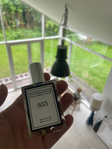 Customer photo review of Inspired by Delina - 933