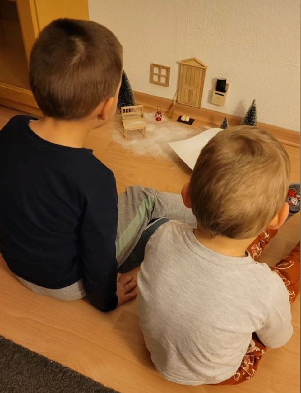 Customer photo review of Wichteltür Premium-Set - das Rundum Sorglos Paket + Backset