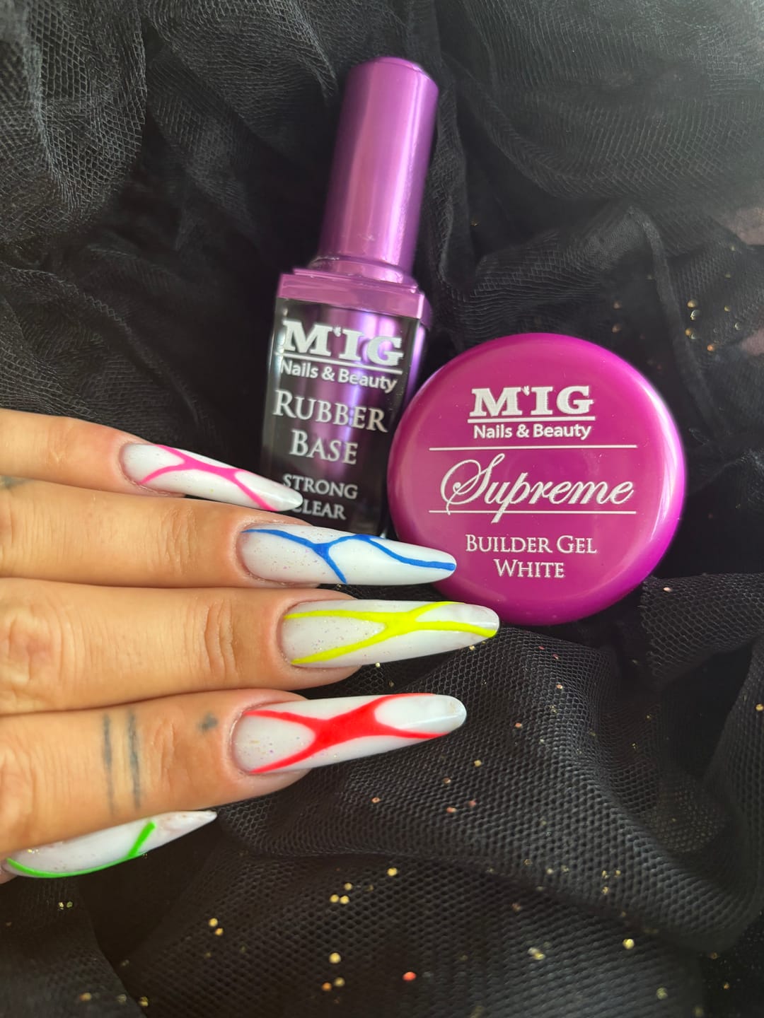 Customer photo review of Supreme White Builder gel