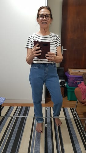Hilda C. review of Calça Jeans Mom Jequitibá Azul Médio image 1 out of 1
