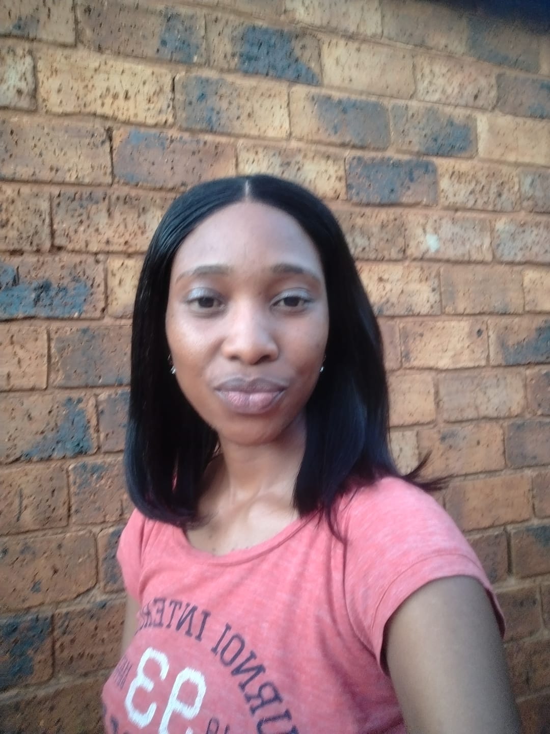 Customer photo review of Brazilian 4x4 Lace Wig - Straight