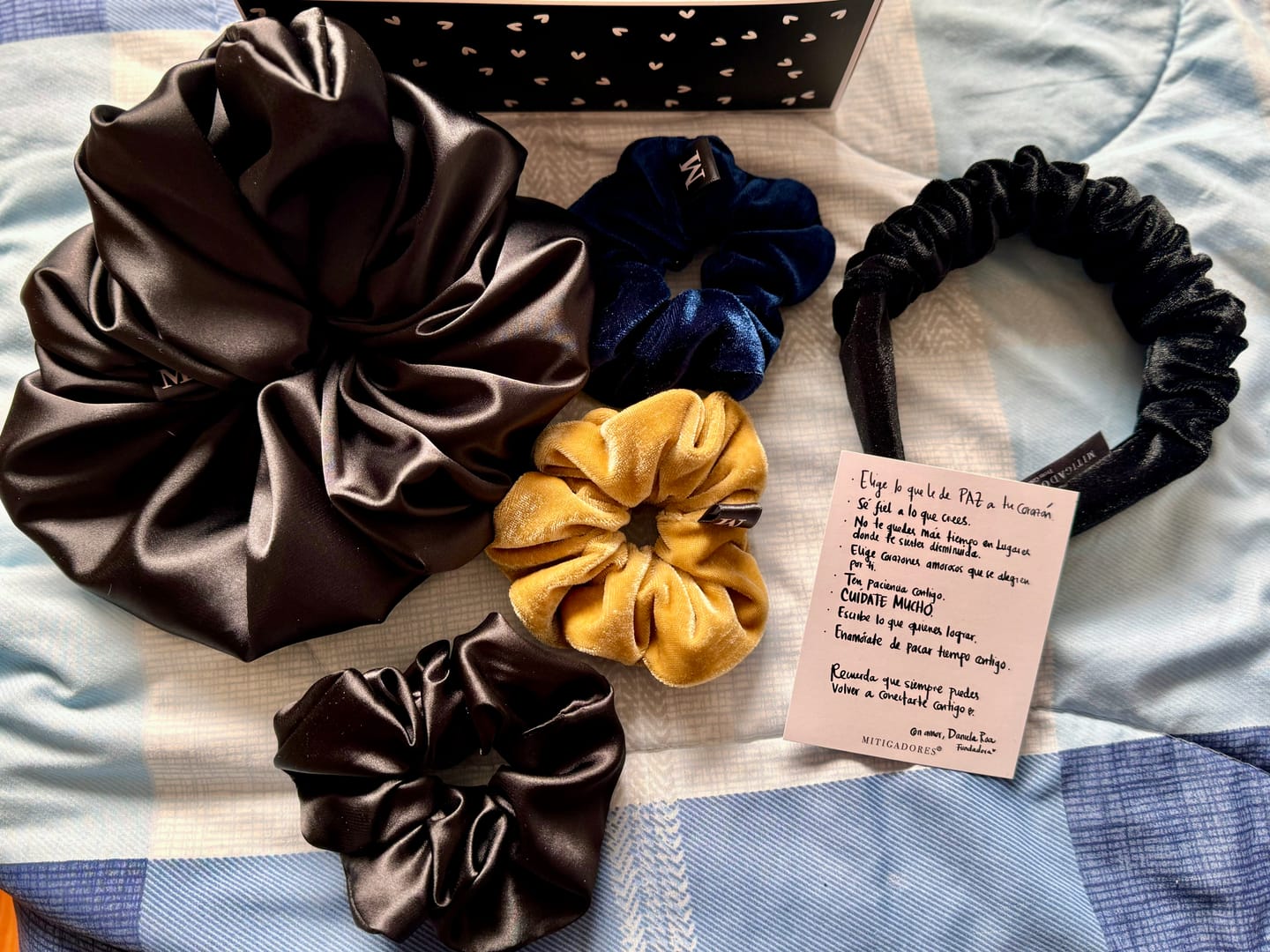 Customer photo review of Balaca - Black Velvet Flunchie