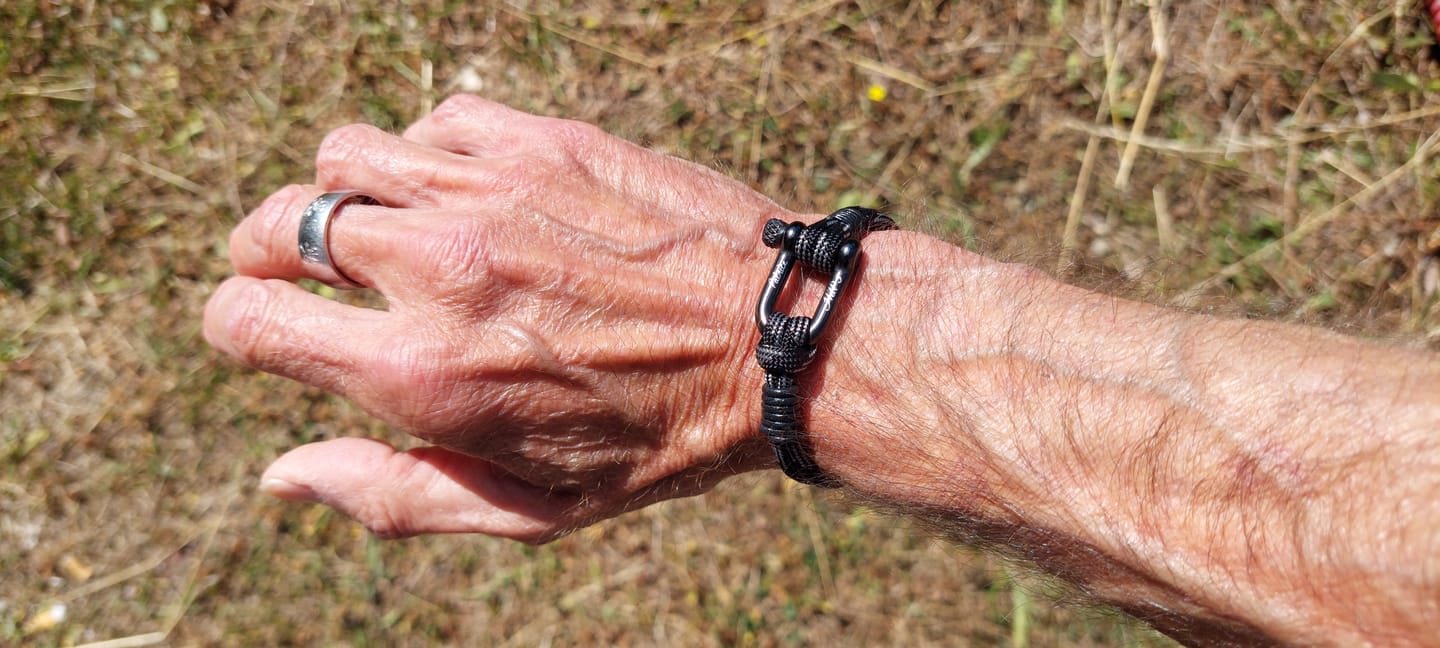 Customer photo review of Dark