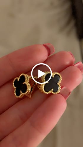 Customer video review of CLOVER MEDIUM GOLD ONYX STUD EARRINGS