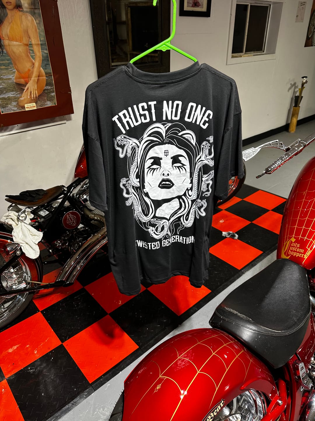 Customer photo review of Medusa Oversized T-shirt
