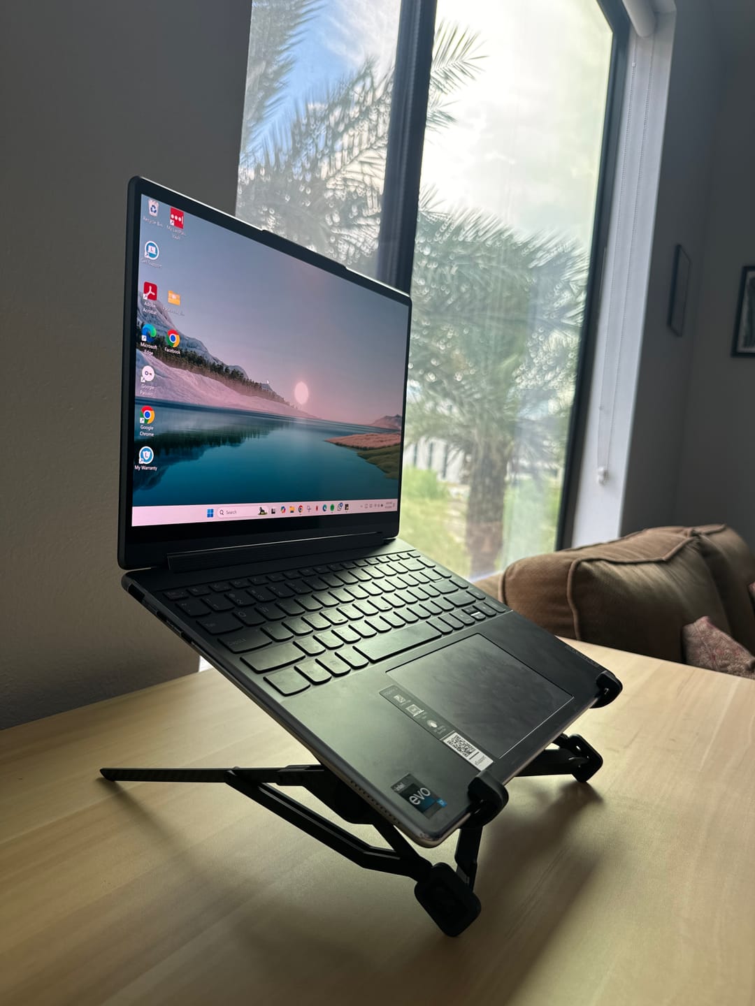 Customer photo review of Nexstand K1 Carbon Fiber Laptop Stand