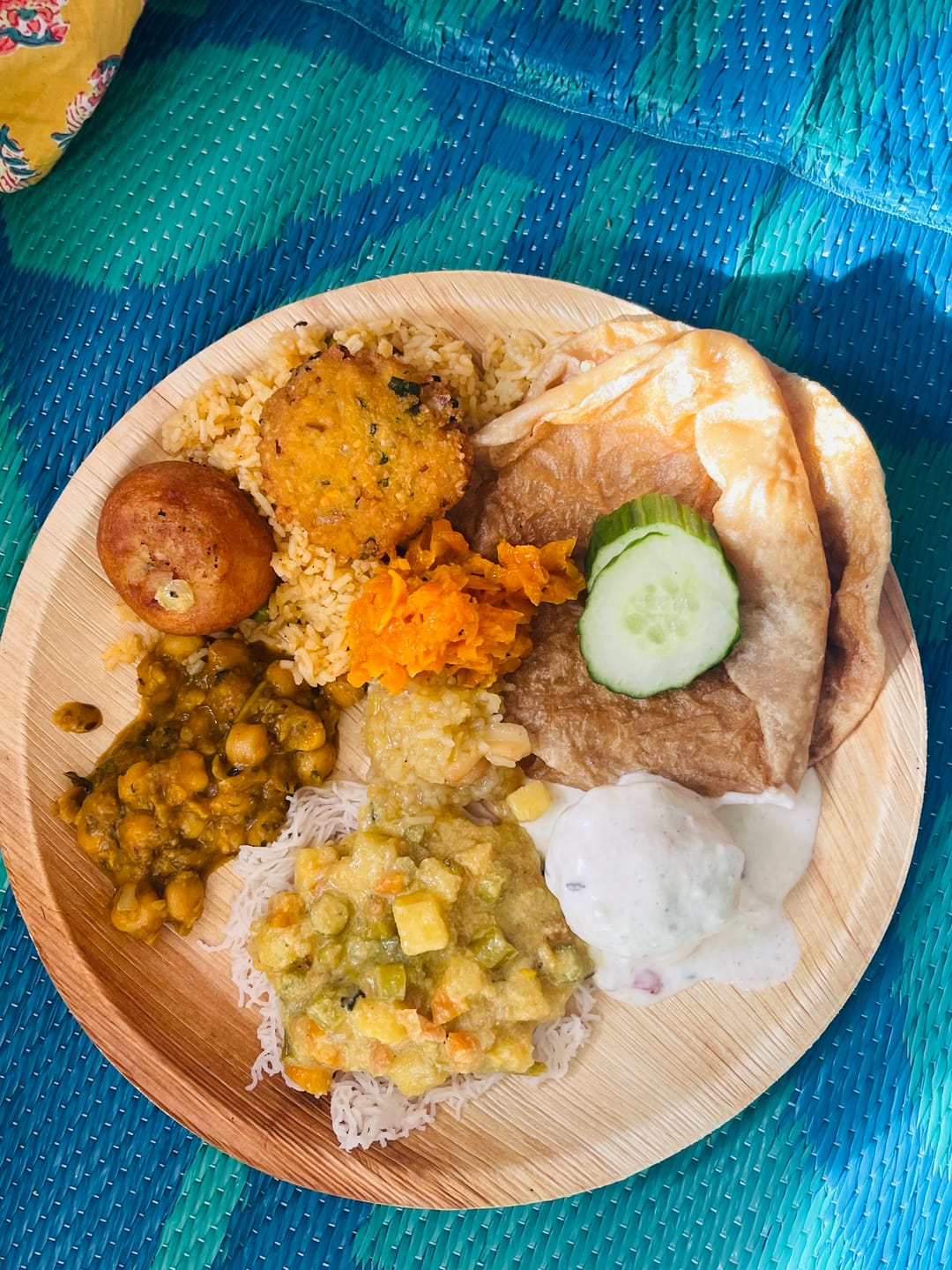 Customer photo review of 12" (30cm) Large Round Palm Leaf Compostable Plates