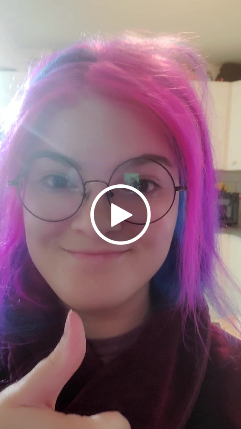 Customer video review of Lace Glue
