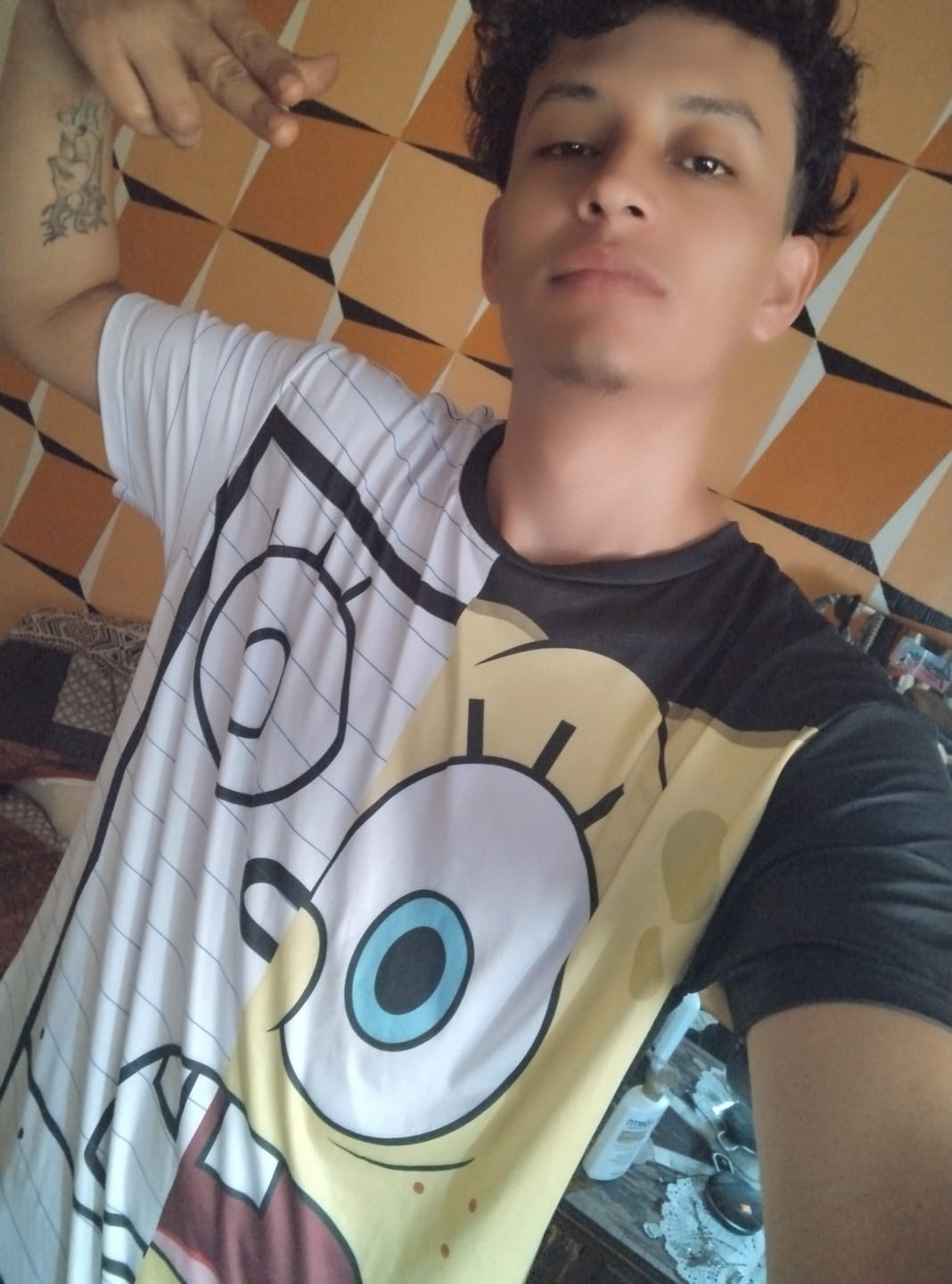 Customer photo review of Playera Pijama Bob Esponja Trazo