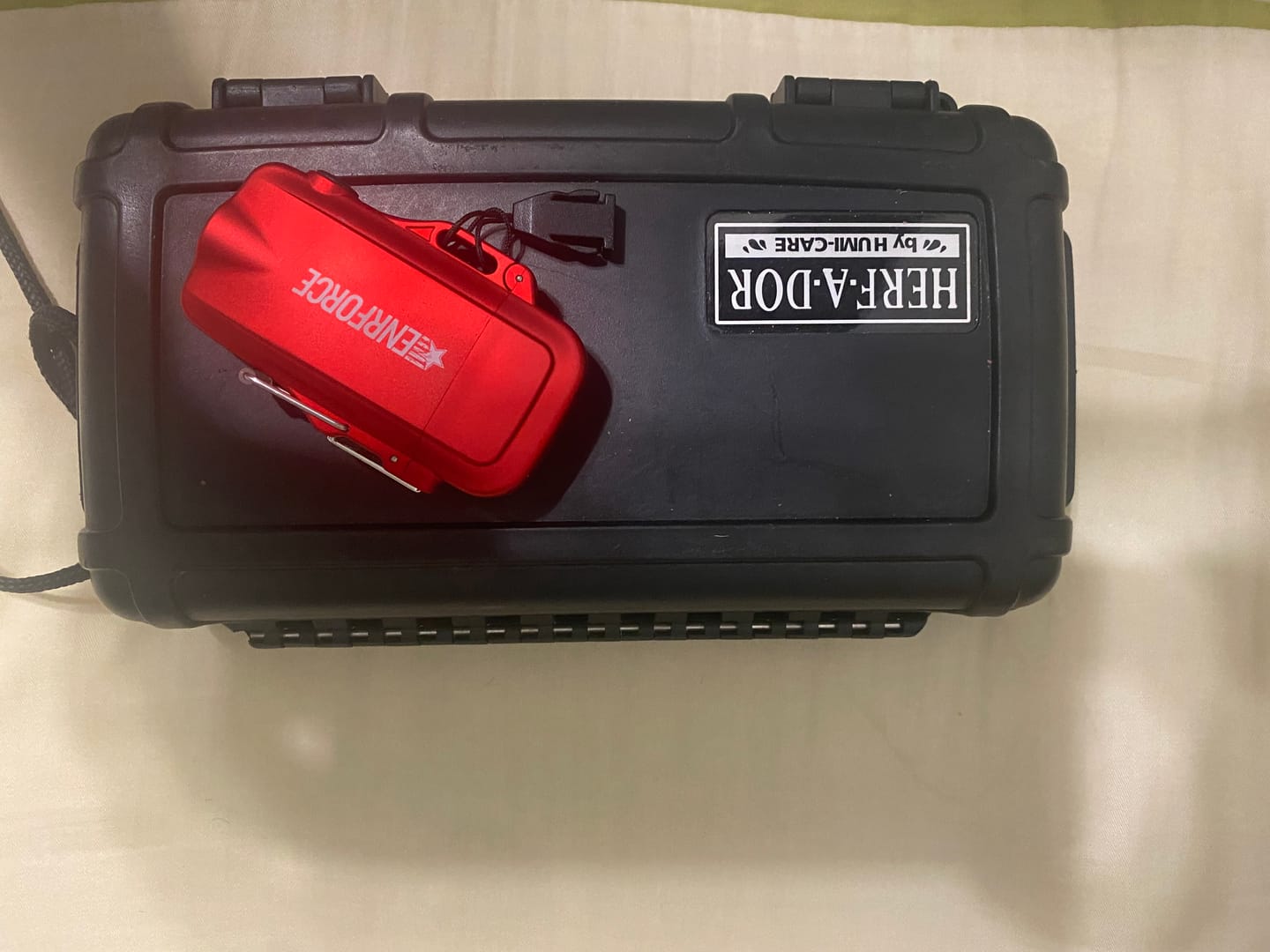 Customer photo review of Metallic Red Arc Lighter