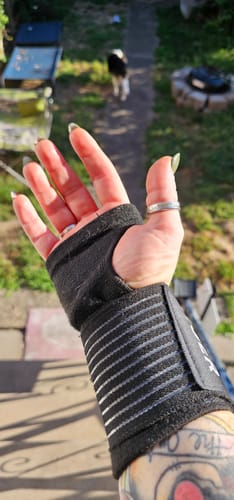 Customer photo review of Motorcycle Wrist Support - Ride Without Wrist Pain