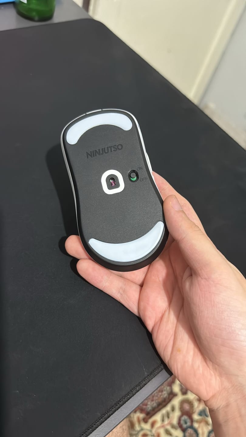 Customer photo review of Ninjutso Sora/  Ninjutso Sora 4K / Ninjutso Sora V2 Wireless için Hoverpad V3 Mouse Skate