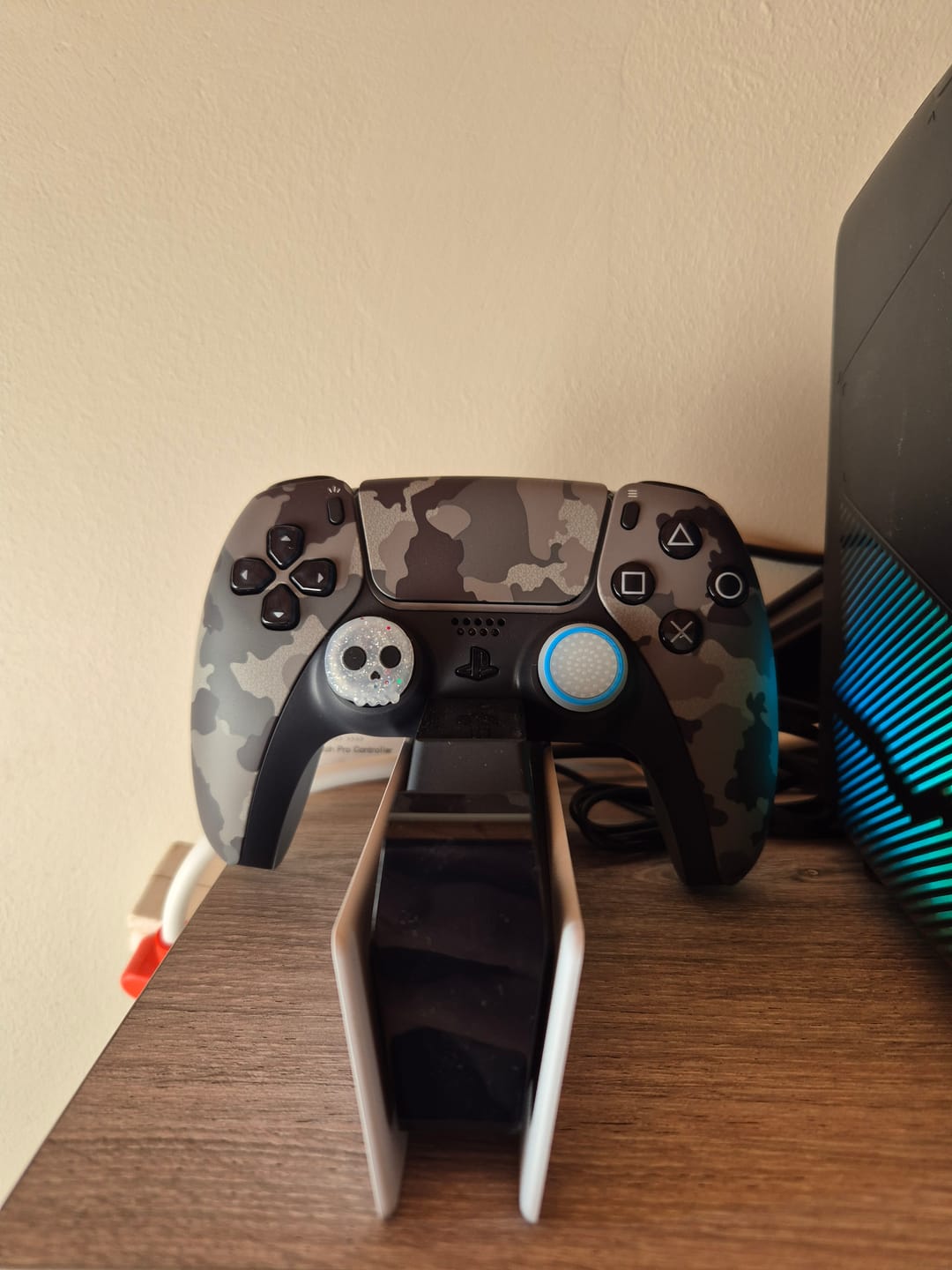 Customer photo review of PlayStation 5 (PS5) DualSense Wireless Controller - Grey Camouflage
