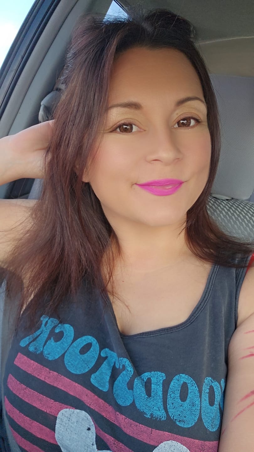 Customer photo review of New 3-Tone Hazel Brown Prescription Colored Contact Lenses