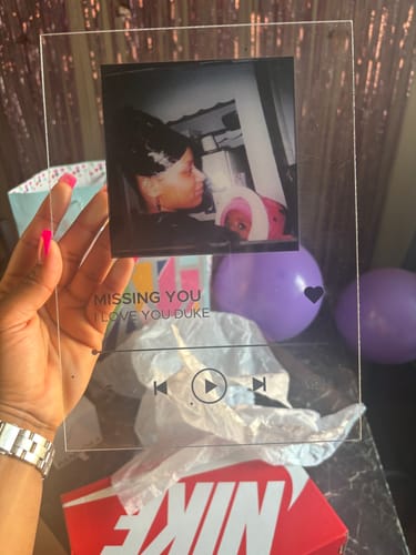 Customer photo review of Custom Song Plaque - The Best Anniversary Gift for Couples