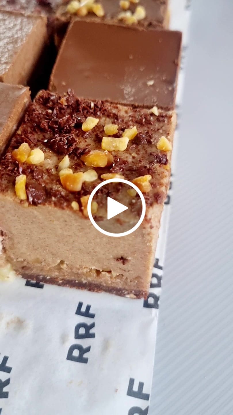Customer video review of Mixed Slice Box