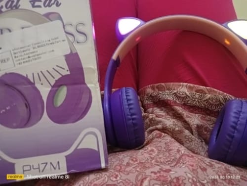 Customer photo review of Wireless Headphones Cat Ear Bluetooth-Compatible Helmets Stereo Bass Over-Ear Headsets Sports Headphones for Kids and Adult