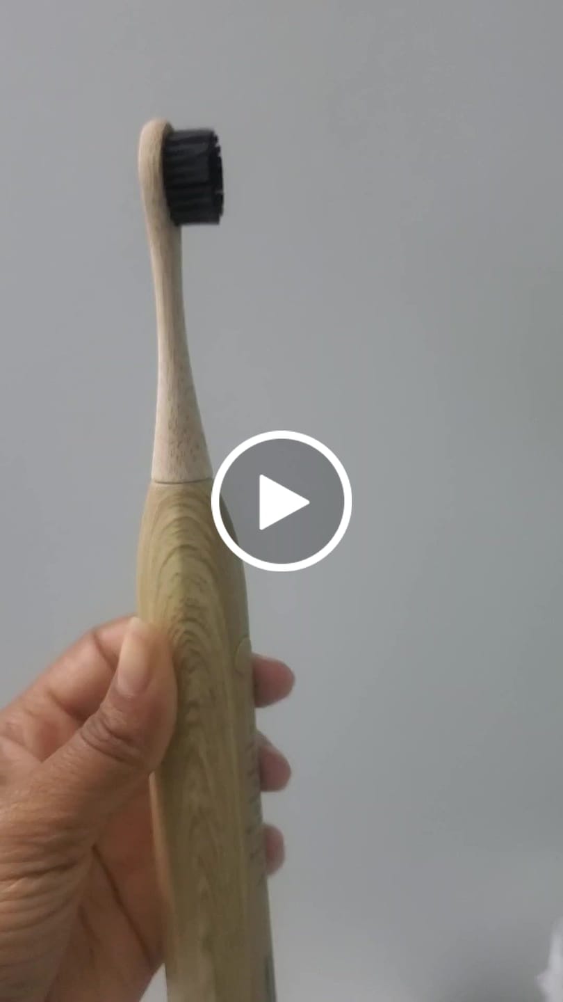 Customer video review of Zen Toothbrush Bamboo Heads Subscription (1 unit)