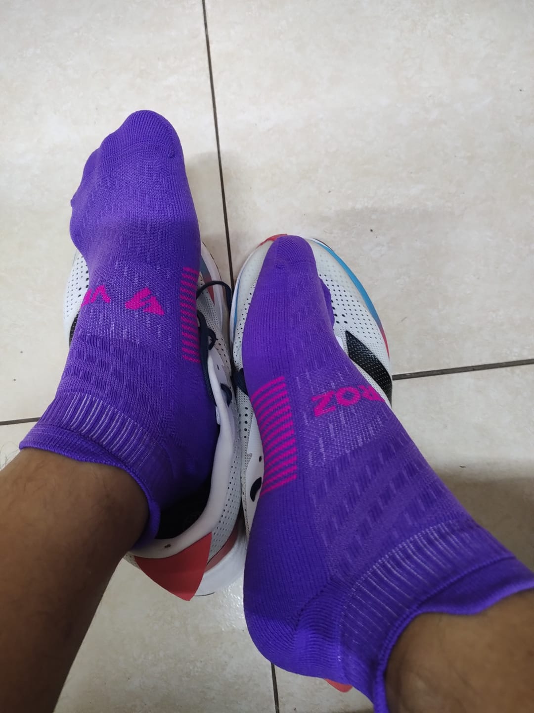 Customer photo review of Erix Morados Tines