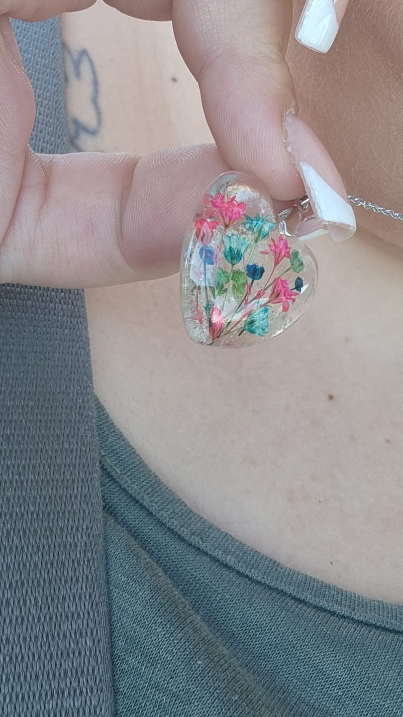 Customer photo review of Flower Heart Necklace with Real Flower and Cremains