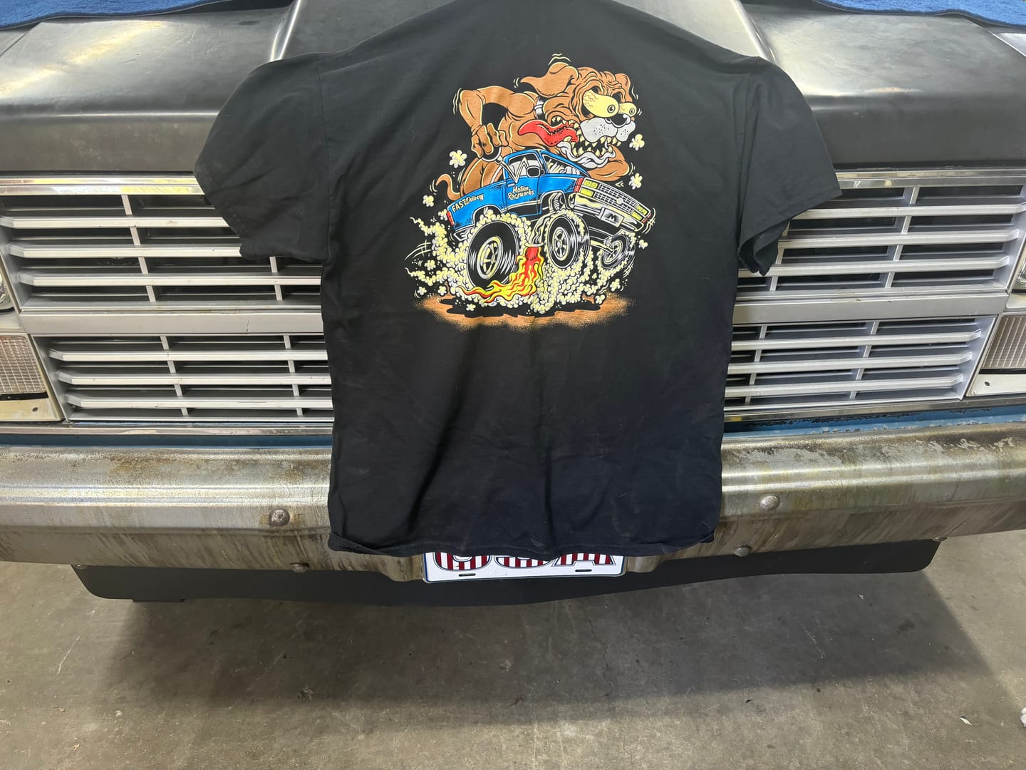 Customer photo review of Hotrod OBS Truck BoxerFink Shirt