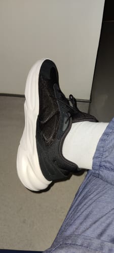 Customer photo review of adidas Men's Ozelle Cloudfoam Lifestyle Casual Shoes