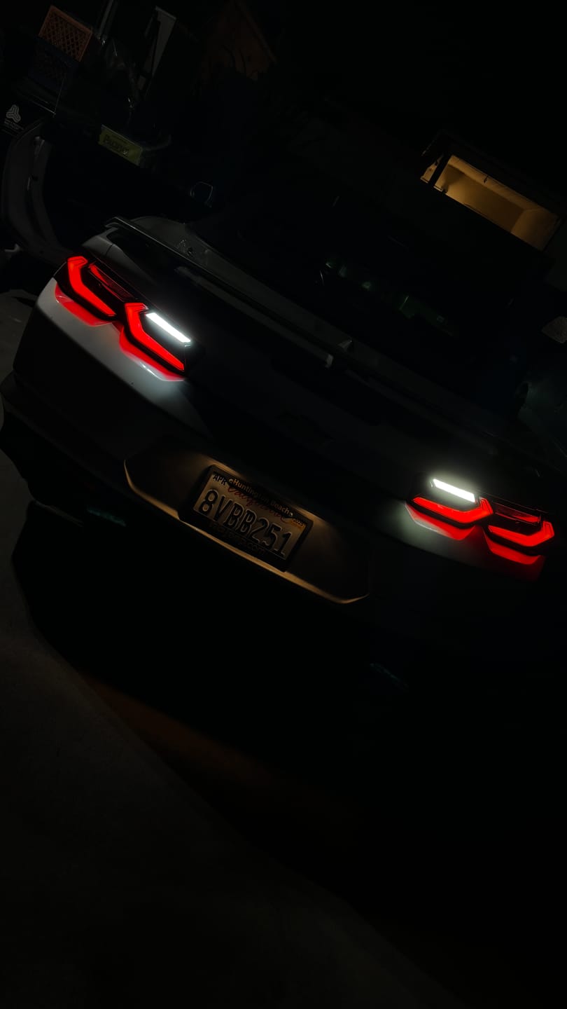 Customer photo review of 2019-2025 CHEVY CAMARO UMBRA LED TAILLIGHTS GLOSS BLACK/SMOKE LENS