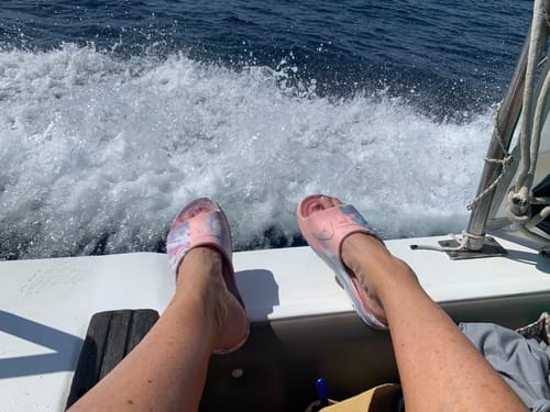 Customer photo review of Women's Apres Fish Sliders