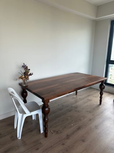 Customer photo review of Torna Ayaklı Ceviz Yemek Masası