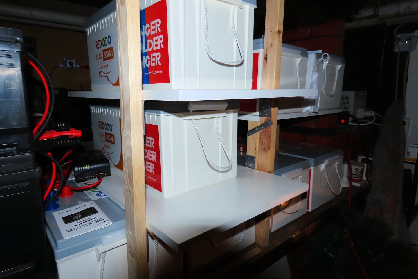 Customer photo review of Befreiung von 19% MwSt - Redodo 12V 300Ah Deep Cycle LiFePO4 Batterie - Nur für deutsche und österreichische Wohngebäude gelten