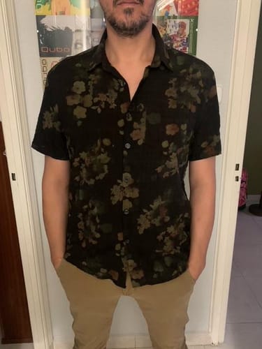 Customer photo review of Chemise de plage décontractée en coton à manches courtes pour hommes