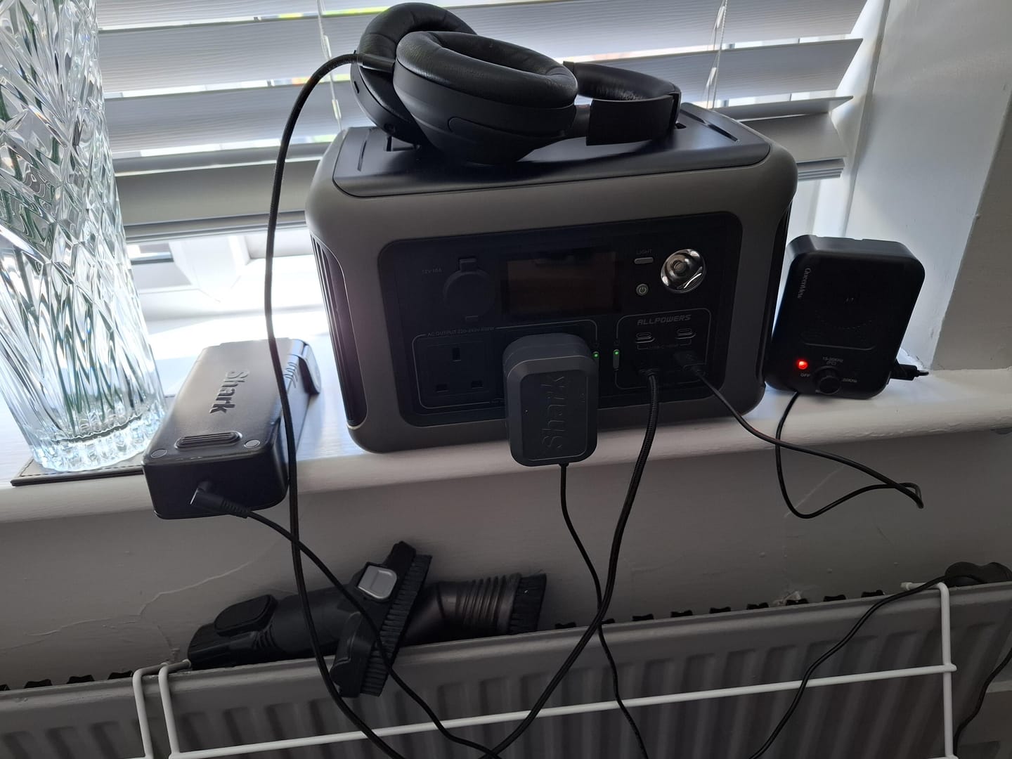 Customer photo review of ALLPOWERS R600 Portable Power Station | 299Wh 600W