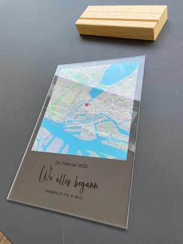 Kundenbewertung mit Foto zu "Unser Ort" - Personalisierte Acryltafel