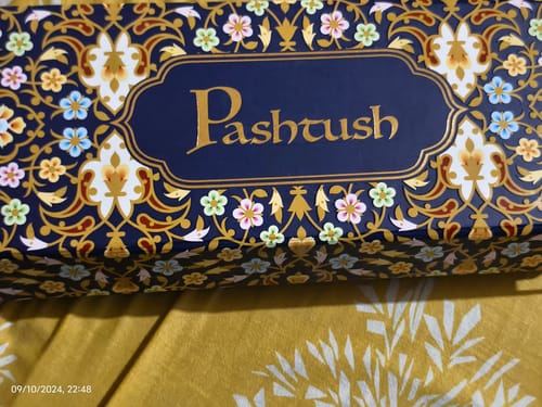 Customer photo review of Pashtush Women's Jamawar Reversible Shawl, Mustard