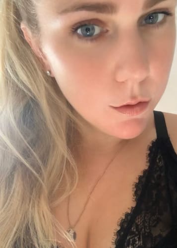 Customer photo review of Lavish Lips