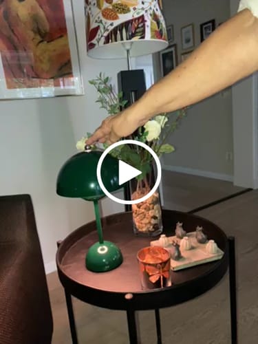 Customer video review of Bordslampa - Svamplampa Flowerbud - Batteridriven 5000 mAH