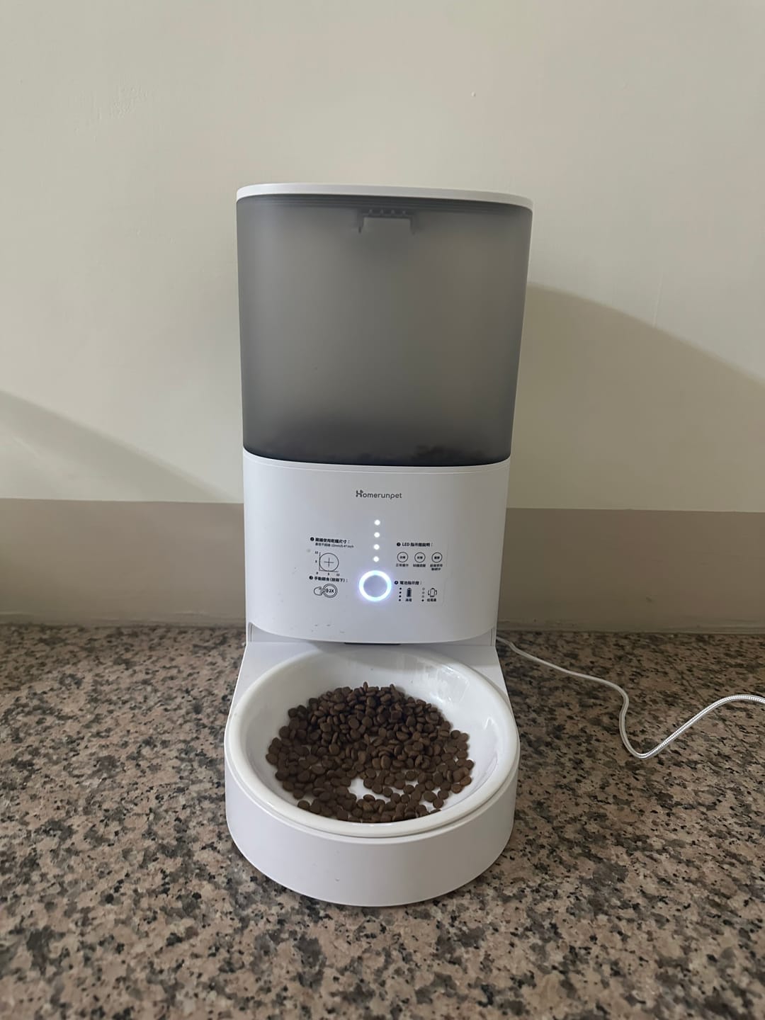Customer photo review of 霍曼寵物餵食器