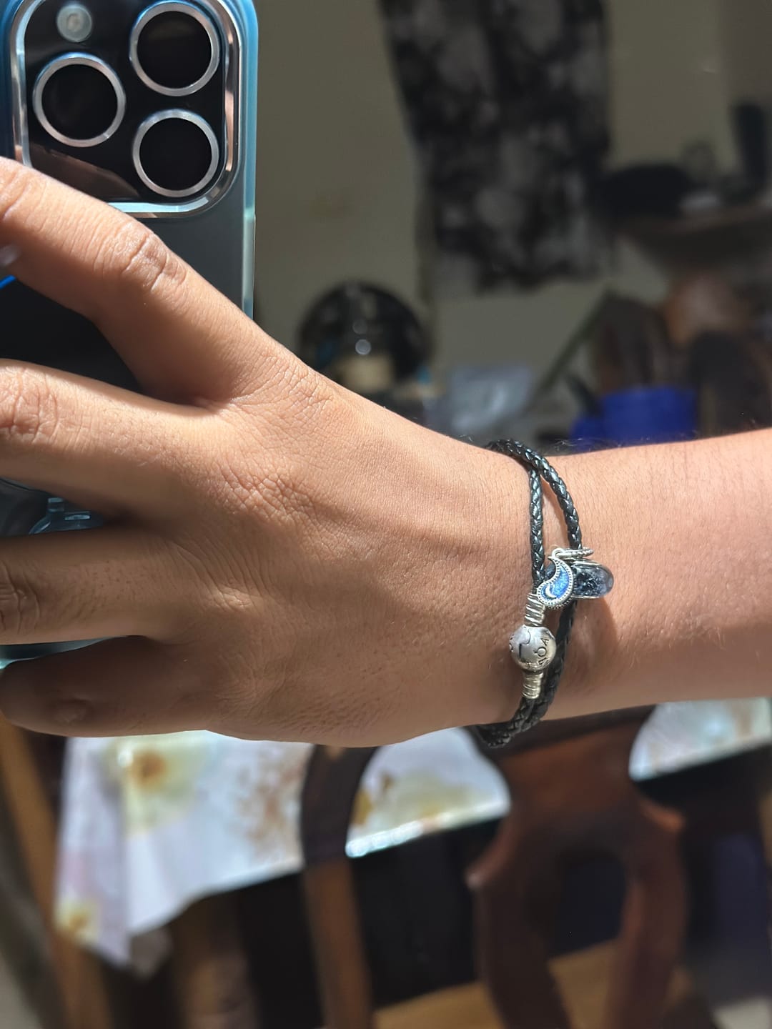 Customer photo review of Charm Abalorio de Galaxia