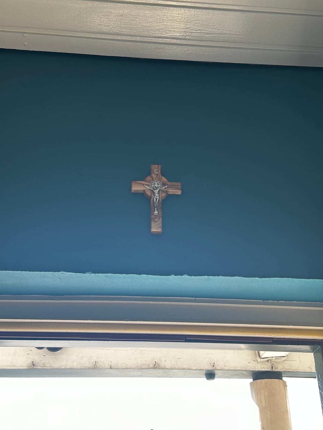 Customer photo review of St. Benedikt Kreuz aus Olivenholz