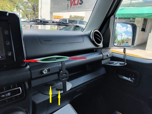 Customer photo review of Portavasos para Suzuki Jimny