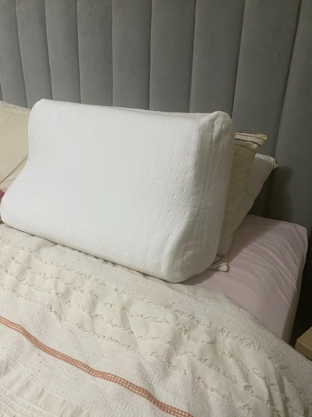 Customer photo review of Muscle Mat Adjustable Foam Pillow