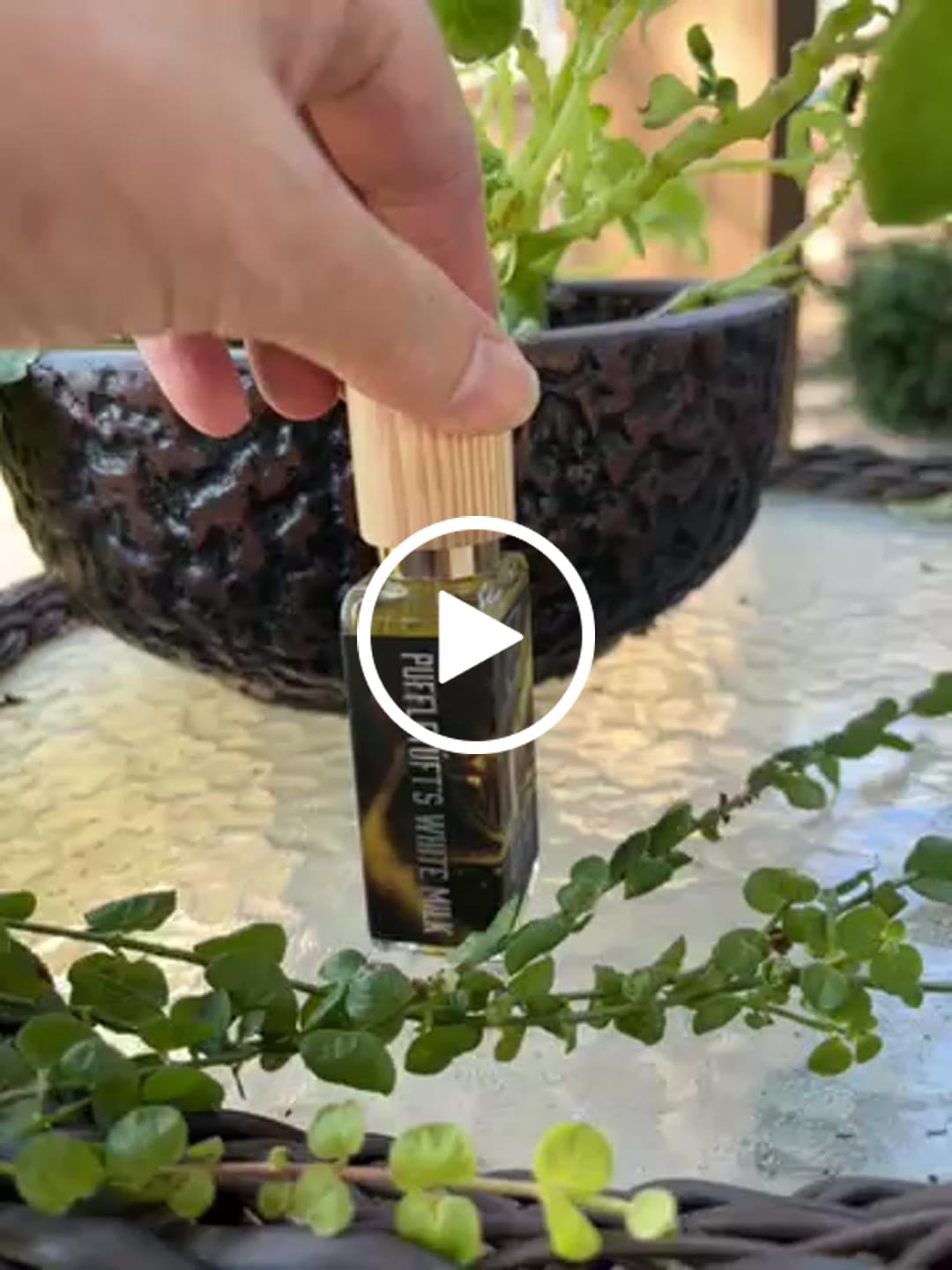 Customer video review of Puffletuft's White Milk