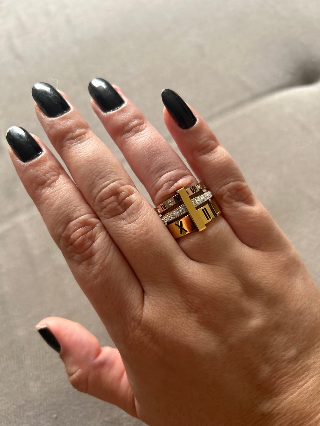 Customer photo review of Anel Triplo Momentos Banhado em Ouro 18k