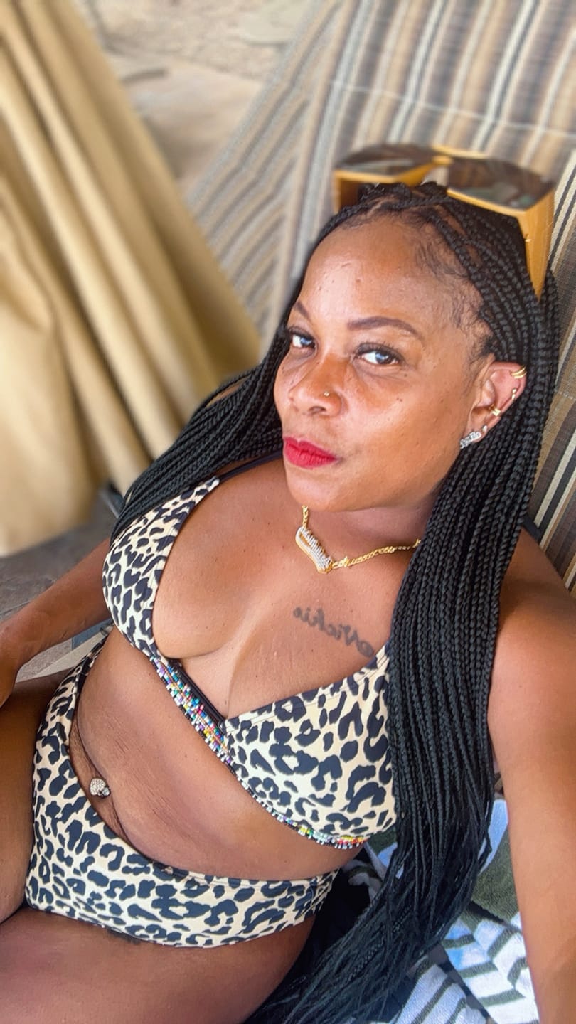 Customer photo review of Double Plated Swiped Name Necklace w/ Figaro Chain