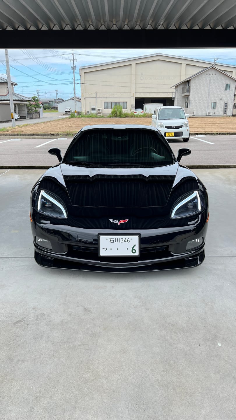 Customer photo review of Corvette C6 Base Model Extended Front Splitter Lip & Side Skirts Rocker Panels