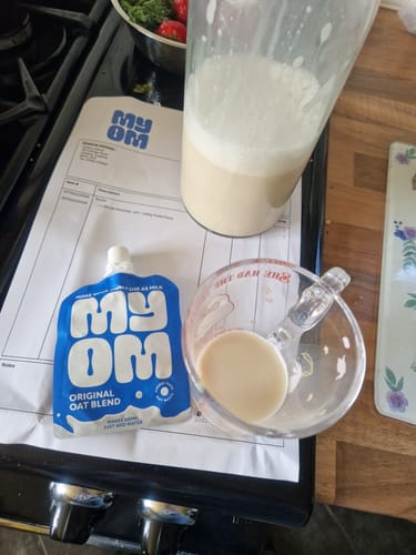 Customer photo review of MYOM Original Oat Drink Blend (6 x 65g - Makes 6 x 500ml)